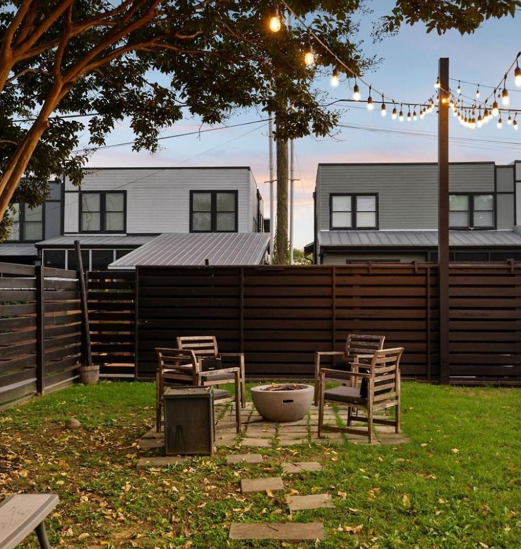 Speakeasy. East Nash. Hot Tub. Mins To Broadway Holiday home *