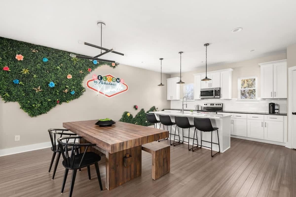 Holiday home Luxury Townhome Rooftop Deck Near Broadway
