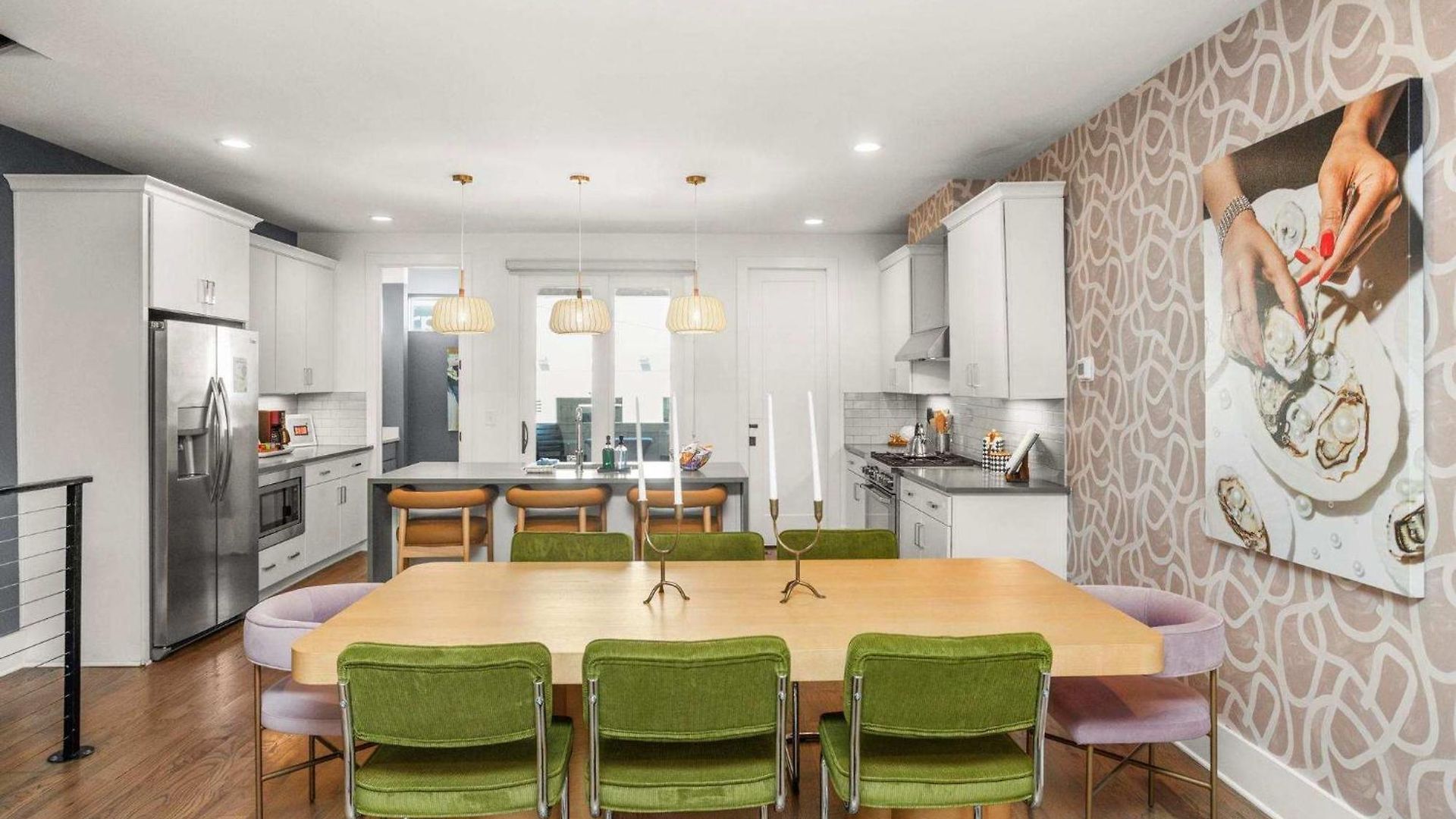 2 Units Sleeps 24 Nashville's Location Holiday home *