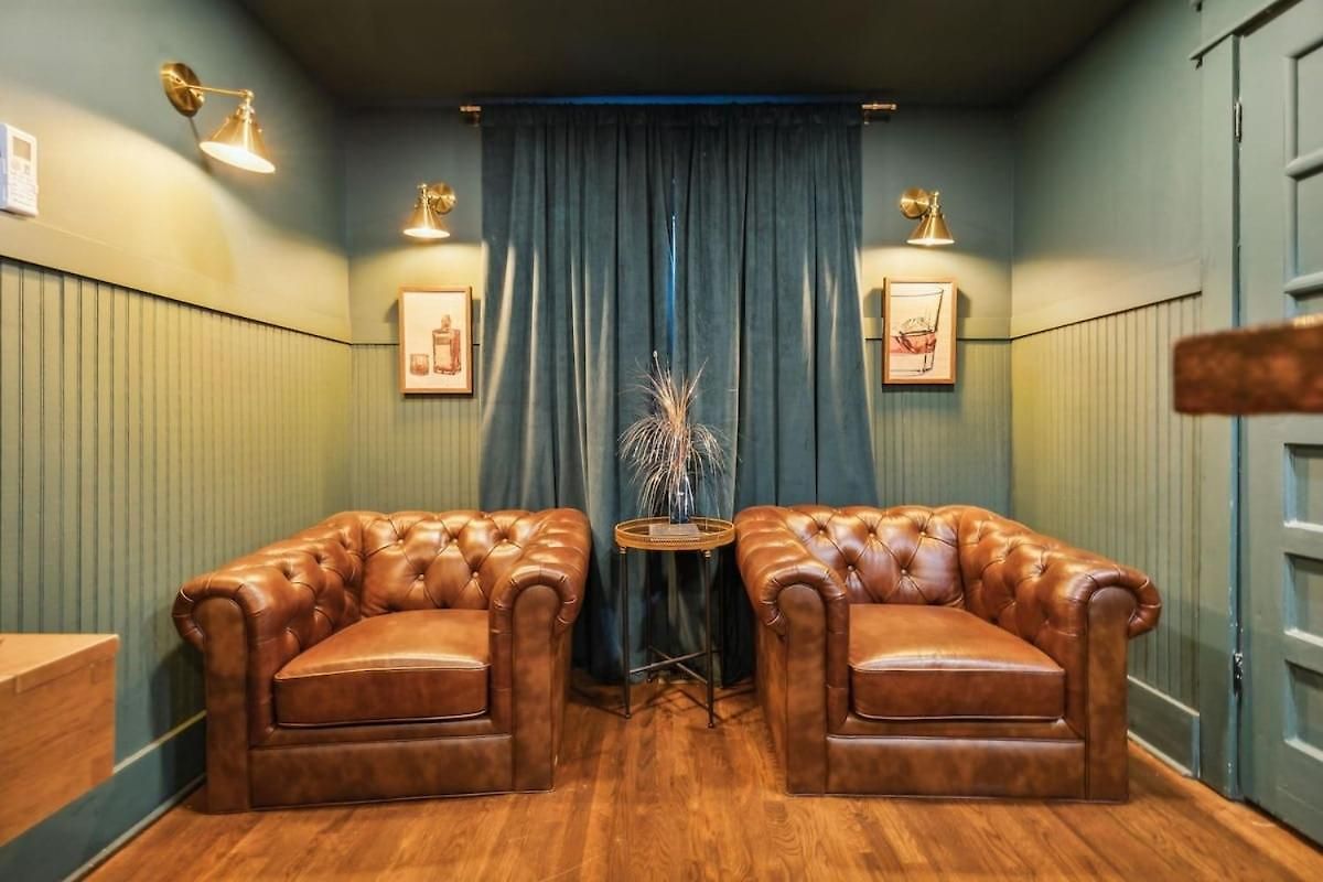 Speakeasy. East Nash. Hot Tub. Mins To Broadway *