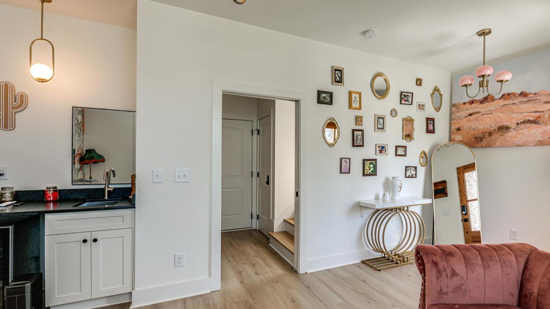 4 Mi To Broadway: Chic Townhome W/ Office! *