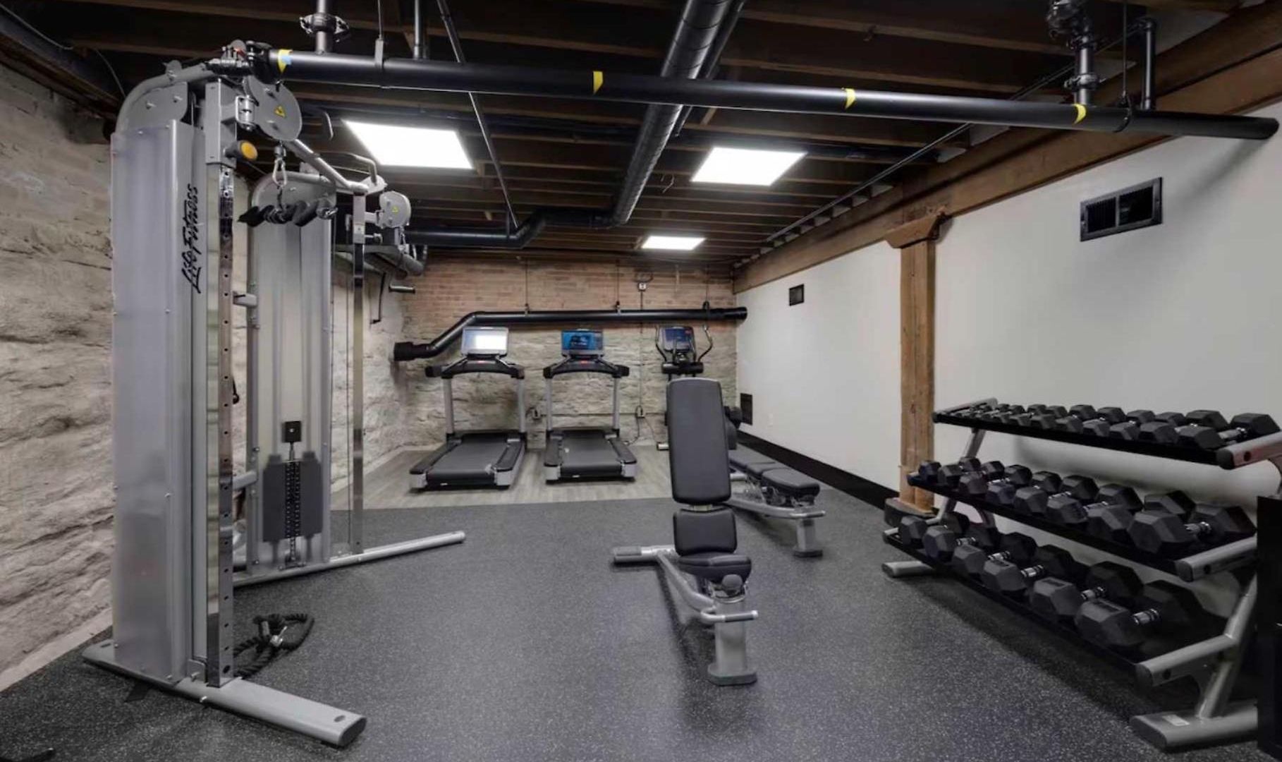 Luxury 2br Midtown Near Broadway & Pool *