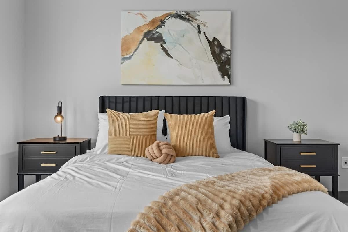 Luxe 2br W Views Near Broadway & Music Row *
