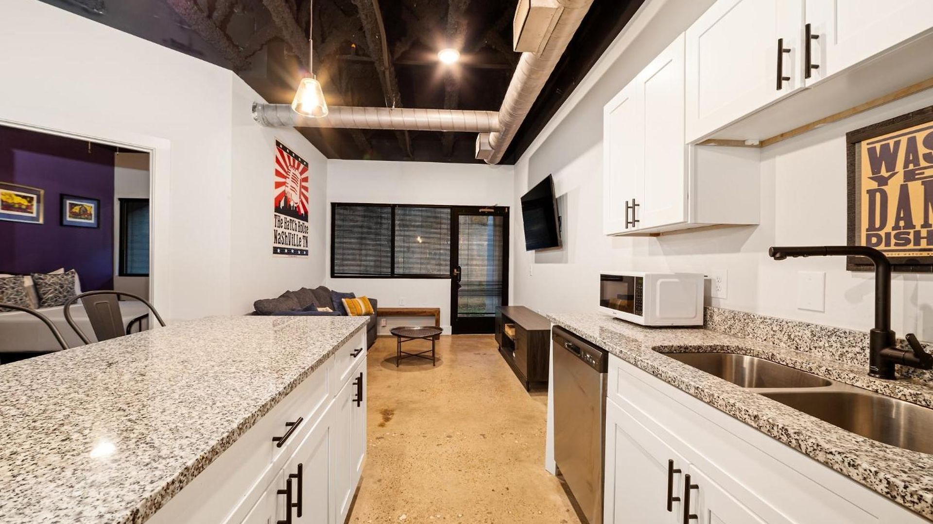 Holiday home Great Location Short Drive To Downtown *
