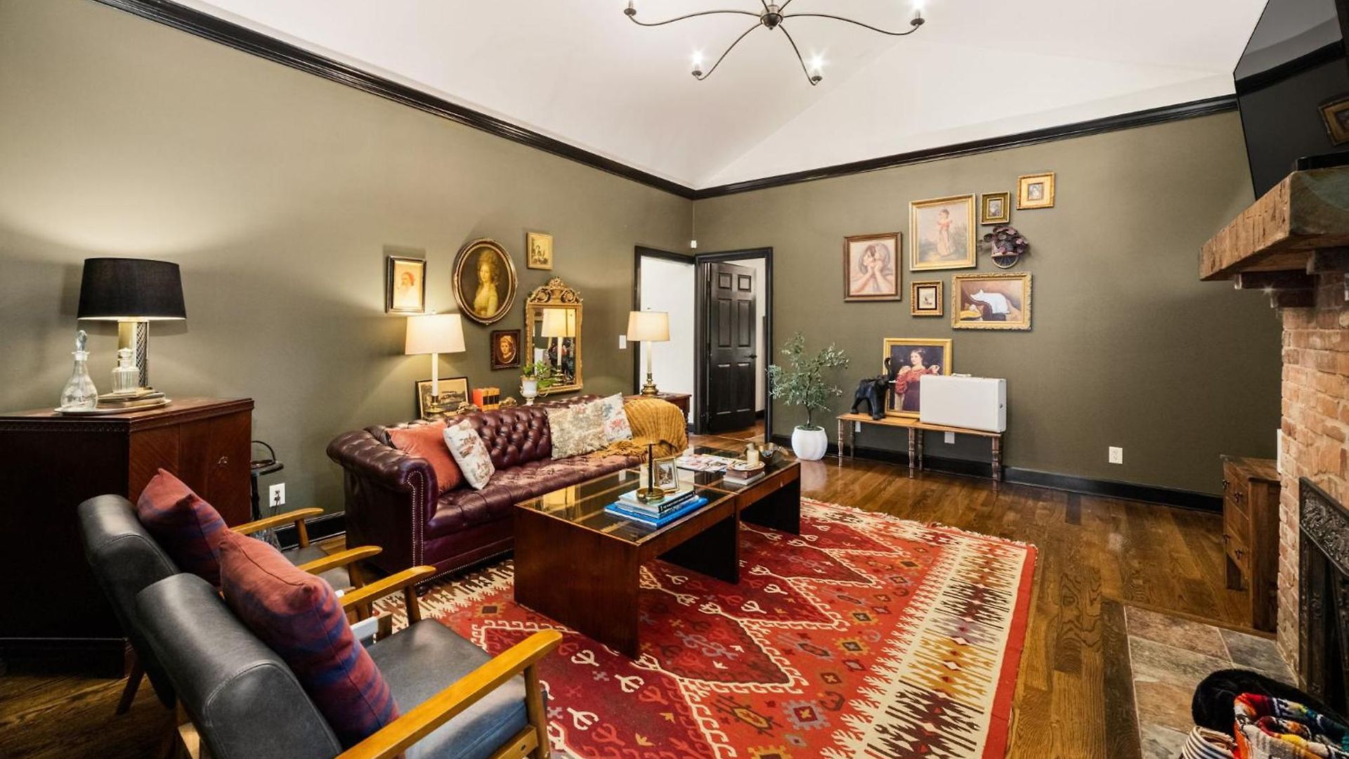 Holiday home Charming East Mins From Downtown