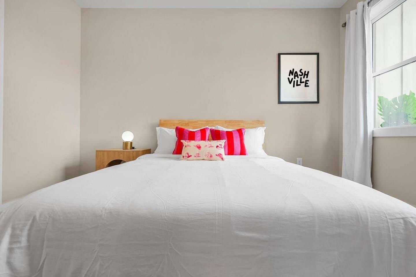 10 Mins To Broadway & Dt King Suites, Sleeps 12 Holiday home Nashville