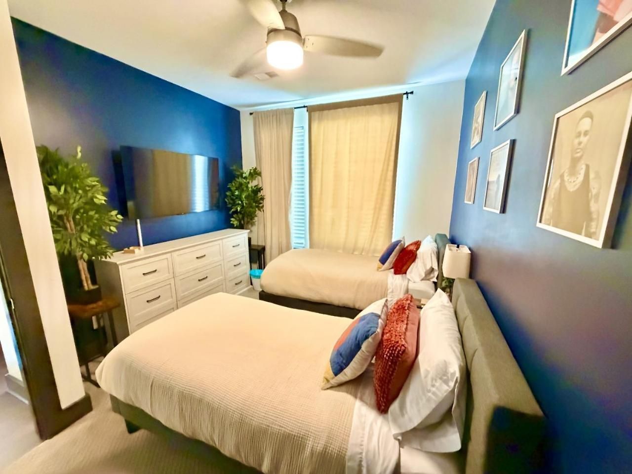 2 Twin Beds Near Broadway Honky Tonks Tsu Vandy Holiday home *