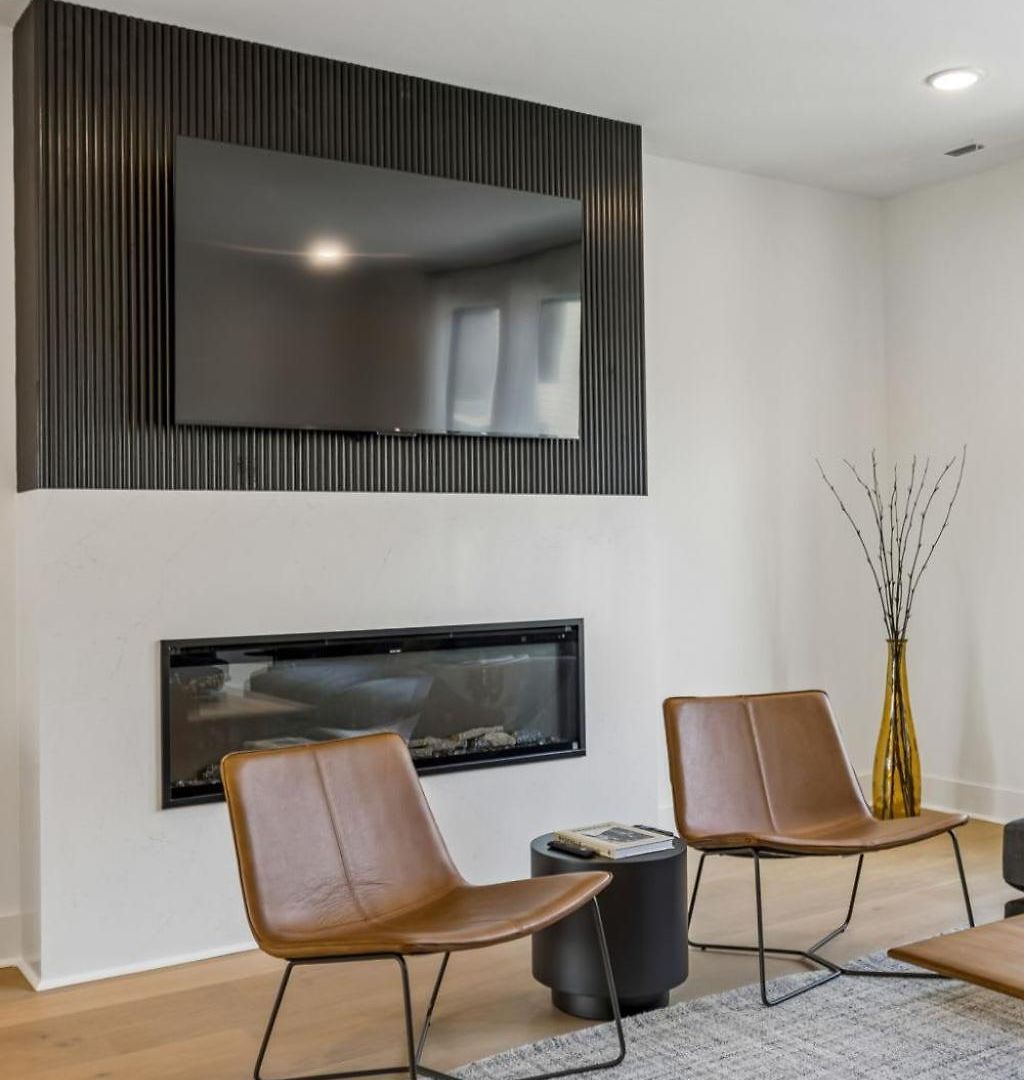 Contemporary Townhome Rooftop Hot Tub & Fireplace Holiday home