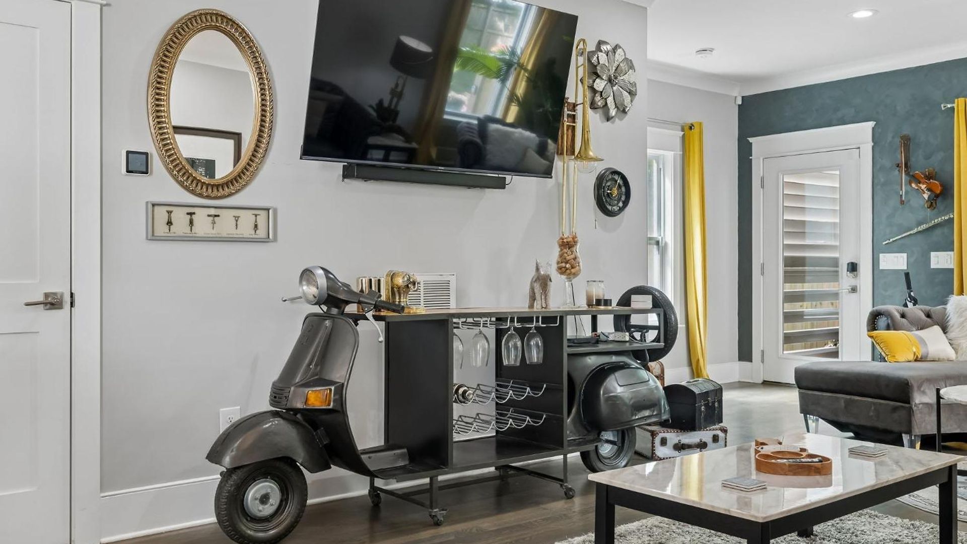 In Style Spacious Nash Near Broadway *