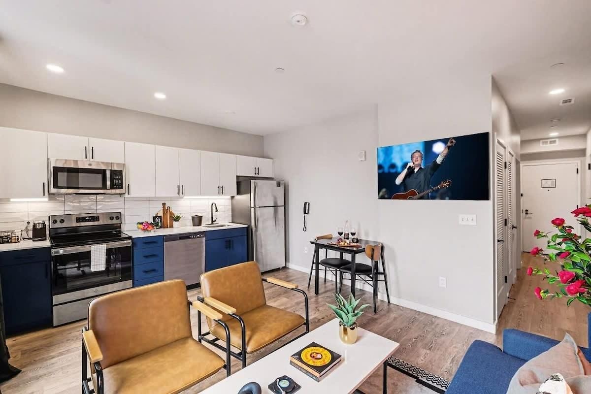 Holiday home Muse - Pool & Gym - Walk To Broadway