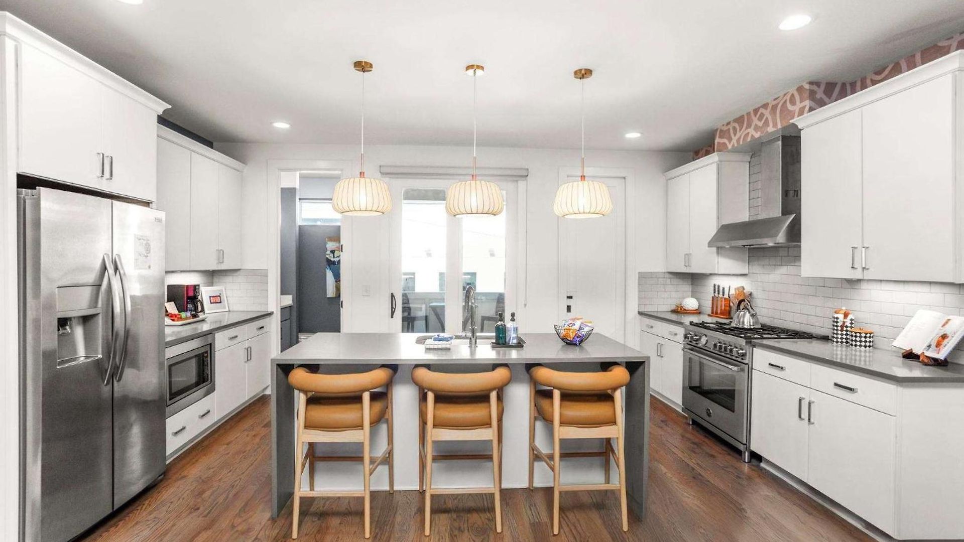 2 Units Sleeps 24 Nashville's Location *