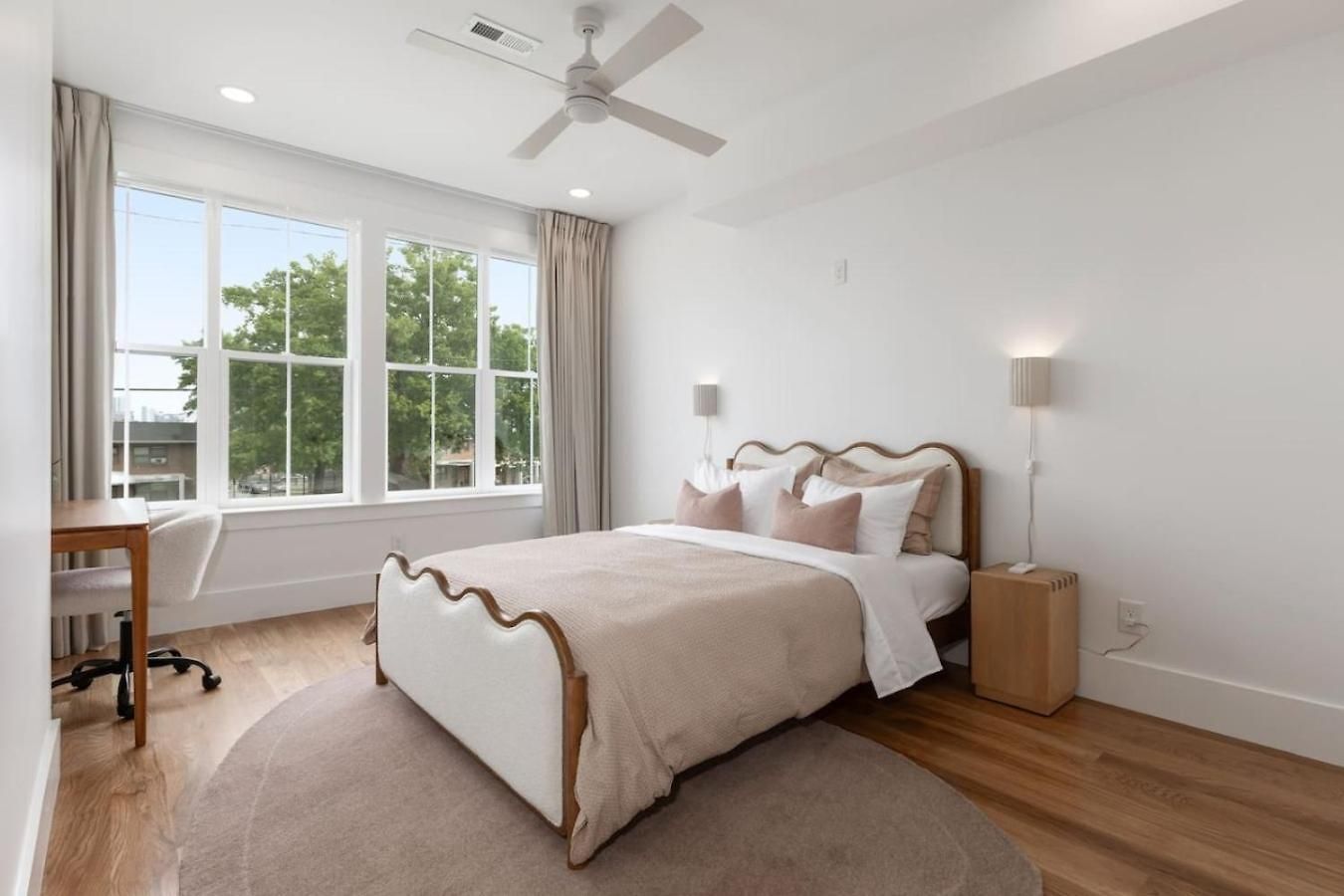 Holiday home 12 South With Rooftop Sauna, Wet Bar, And Two Car Garage Nashville