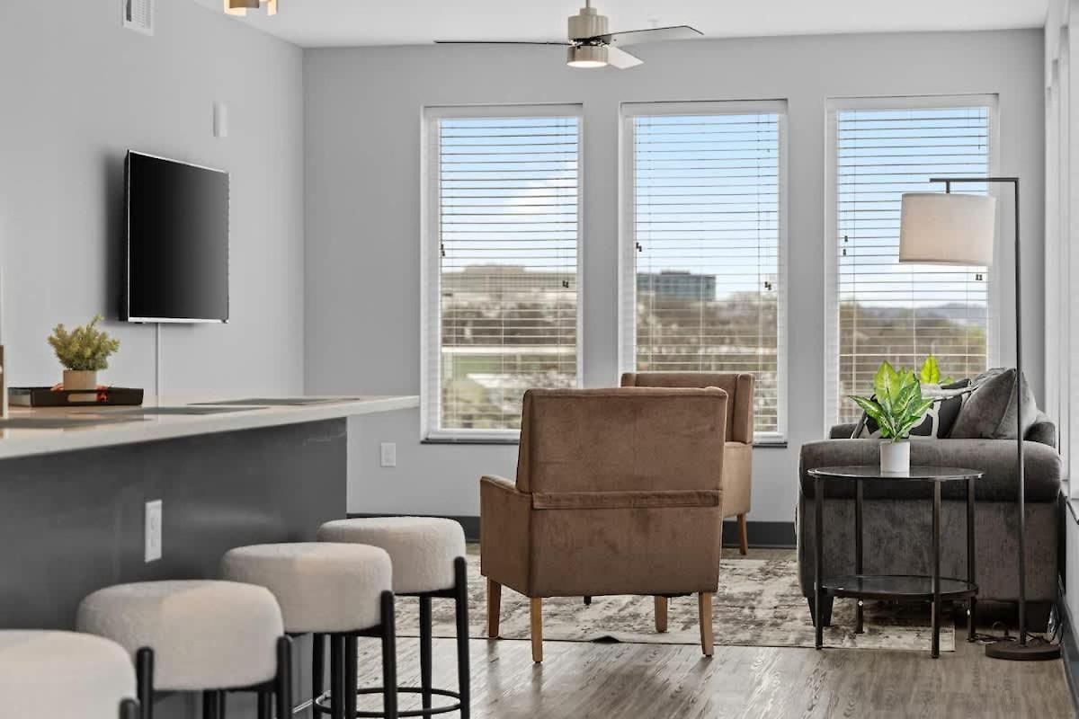 Luxe 2br W Views Near Broadway & Music Row Holiday home *