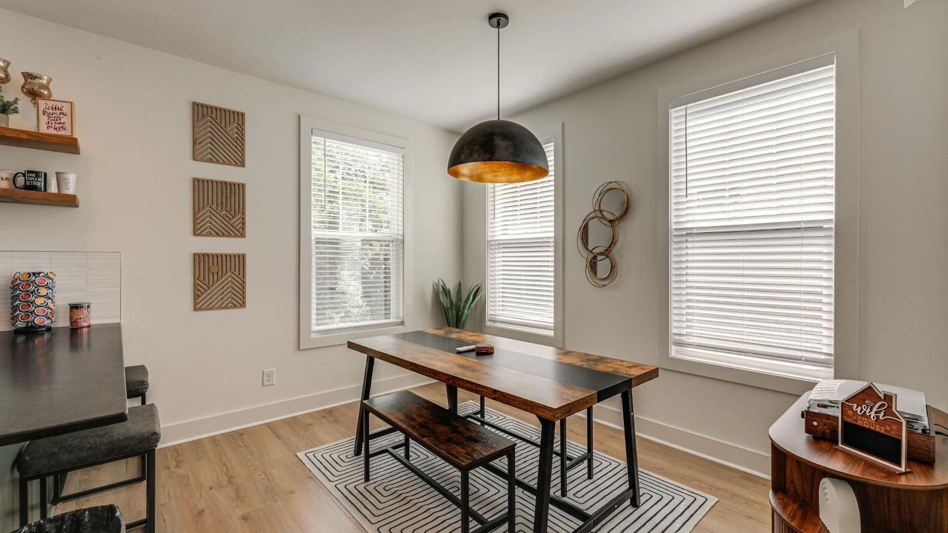 4 Mi To Broadway: Chic Townhome W/ Office! Holiday home *