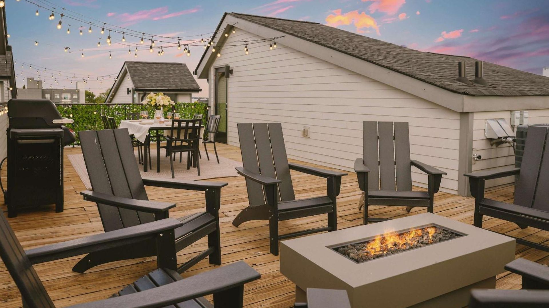 The Velvet Spur - Rooftop Retreat Near Germantown * Nashville