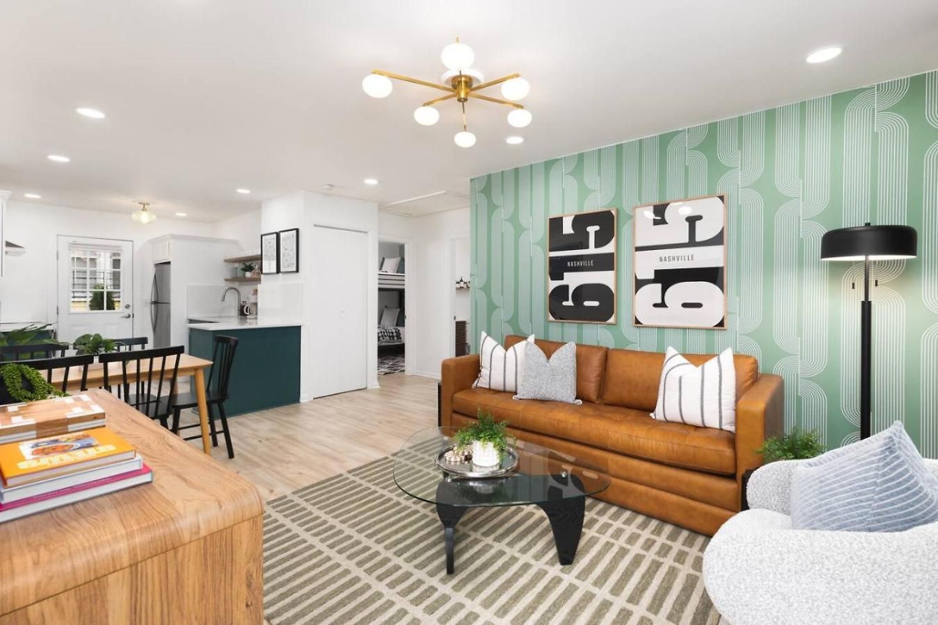 Holiday home With Fenced In Yard And Firepit, Walk To Coffee And Food