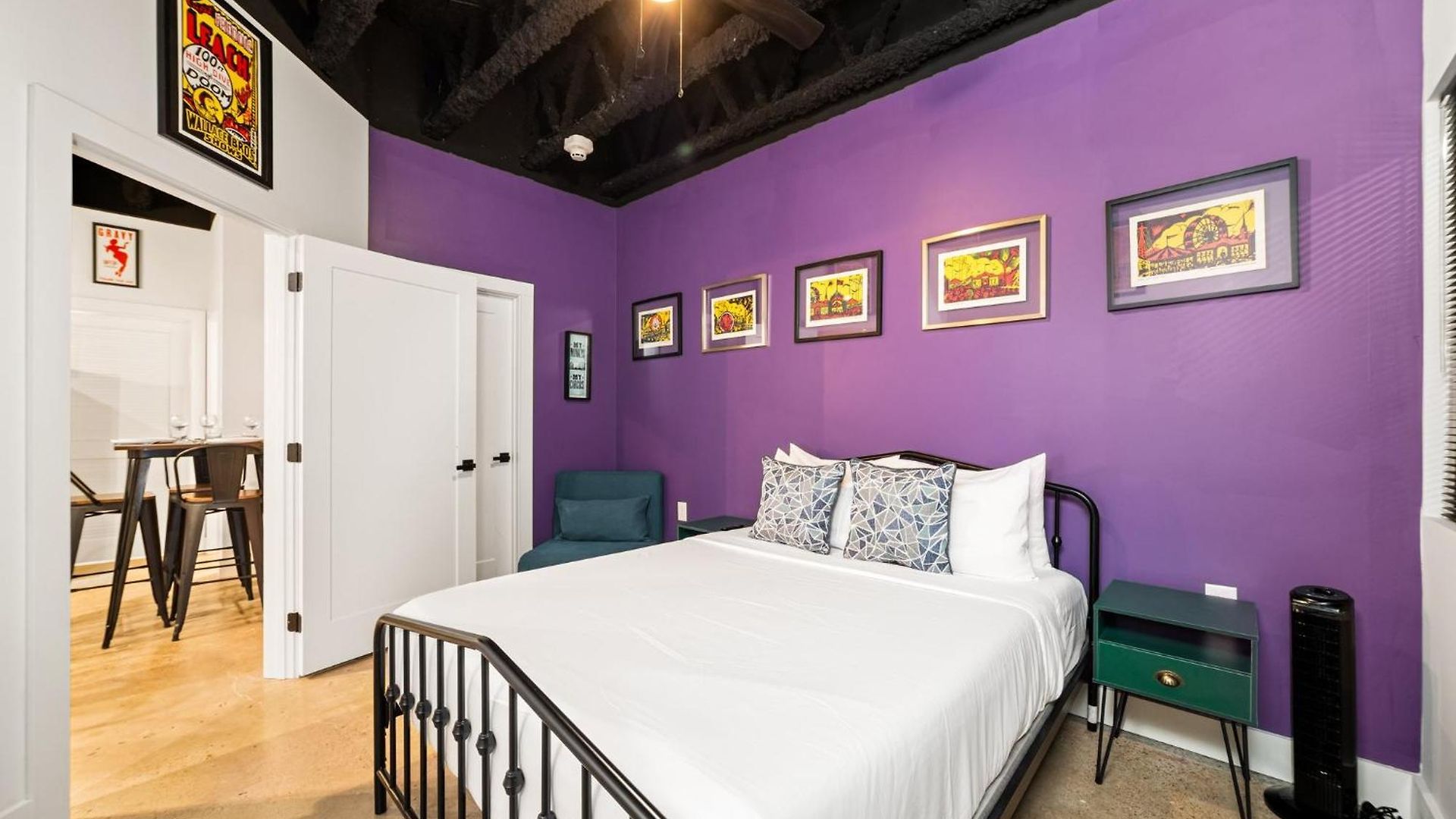 Great Location Short Drive To Downtown Holiday home