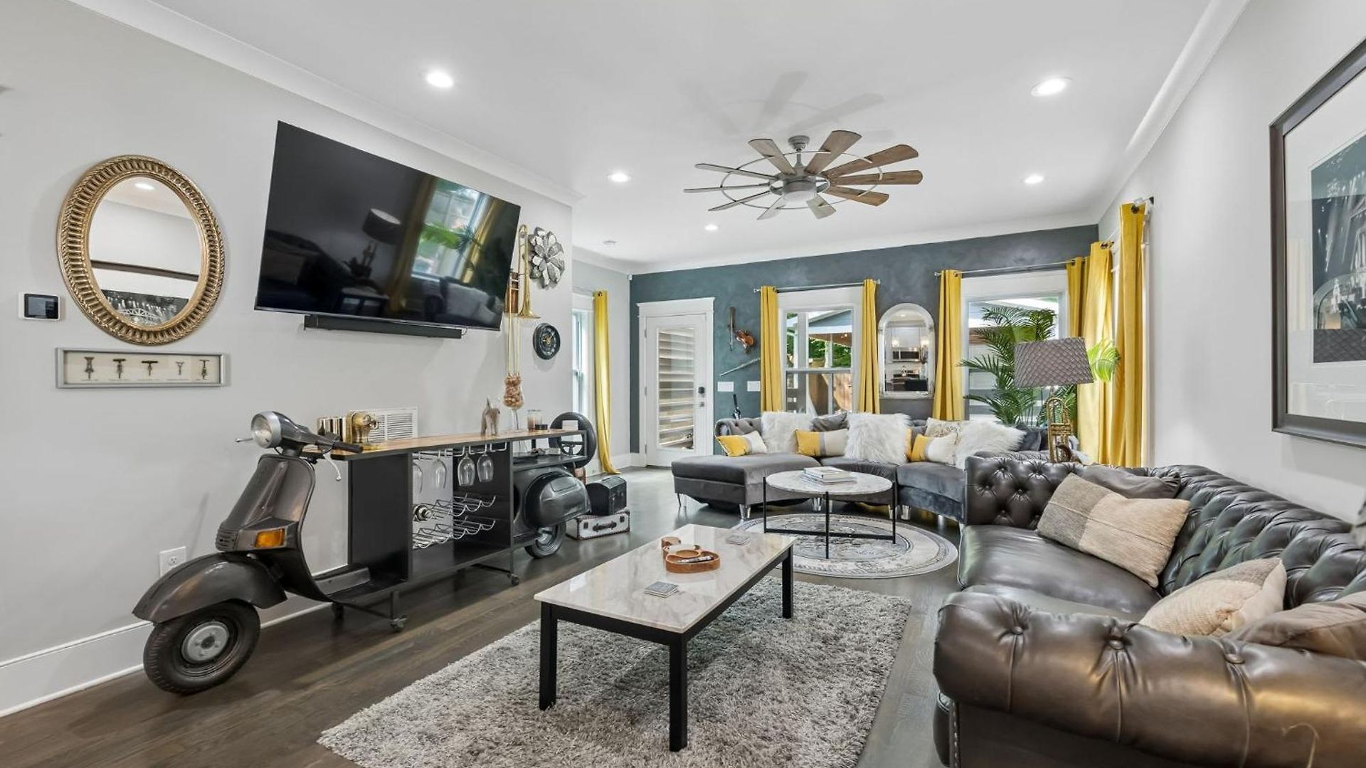 In Style Spacious Nash Near Broadway Holiday home Nashville