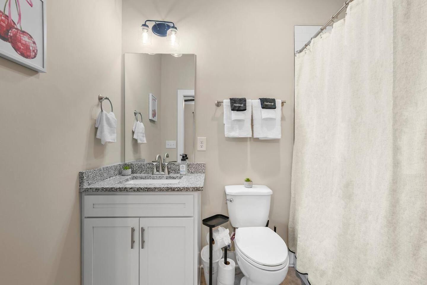 10 Mins To Broadway & Dt King Suites, Sleeps 12