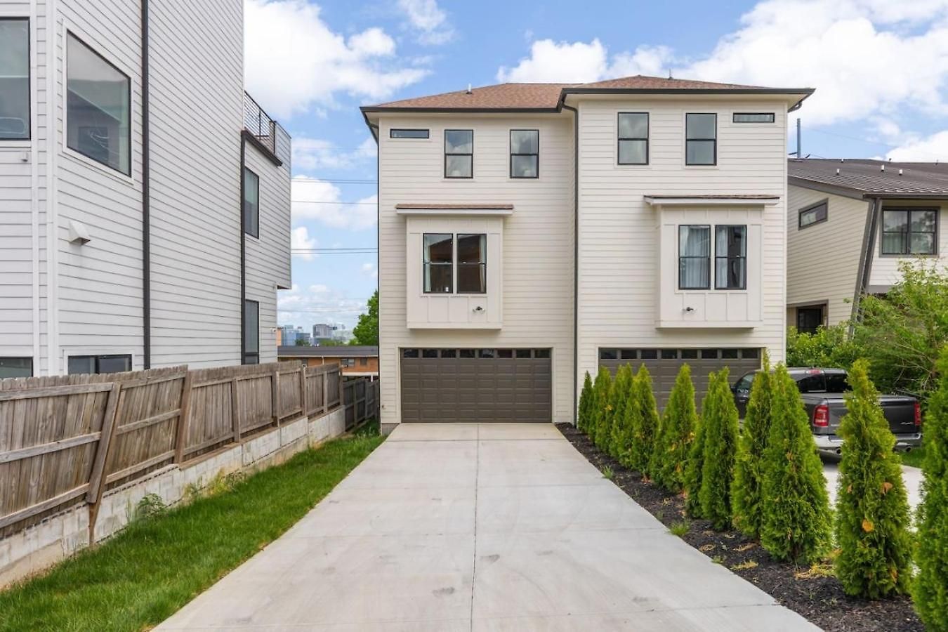 12 South With Rooftop Sauna, Wet Bar, And Two Car Garage