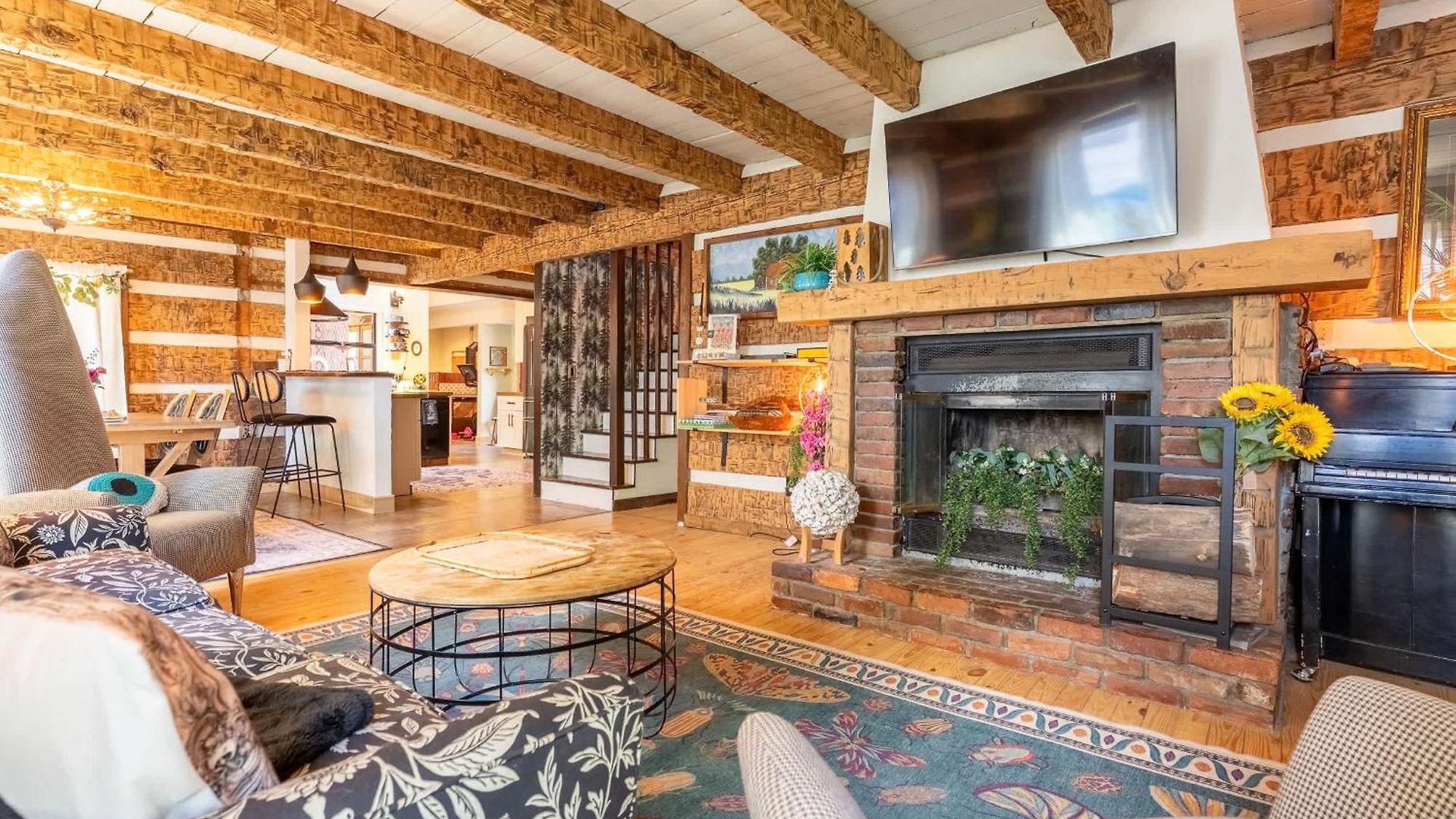The Magic Cottage- Artsy Escape With Hot Tub & Charm *