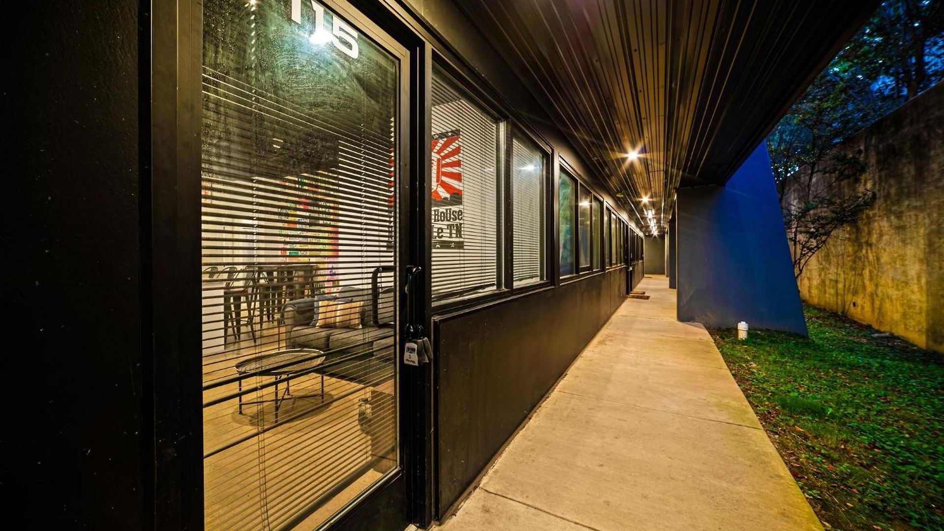 Great Location Short Drive To Downtown * Nashville