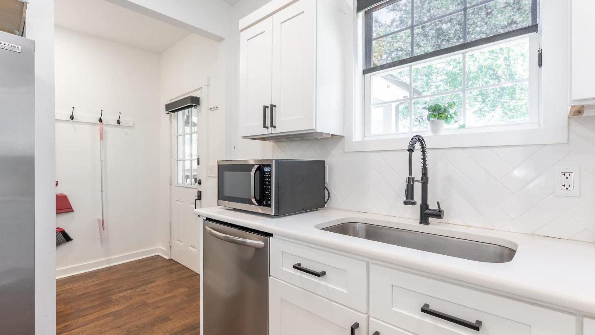 The Northview Nook- Dog-friendly Retreat