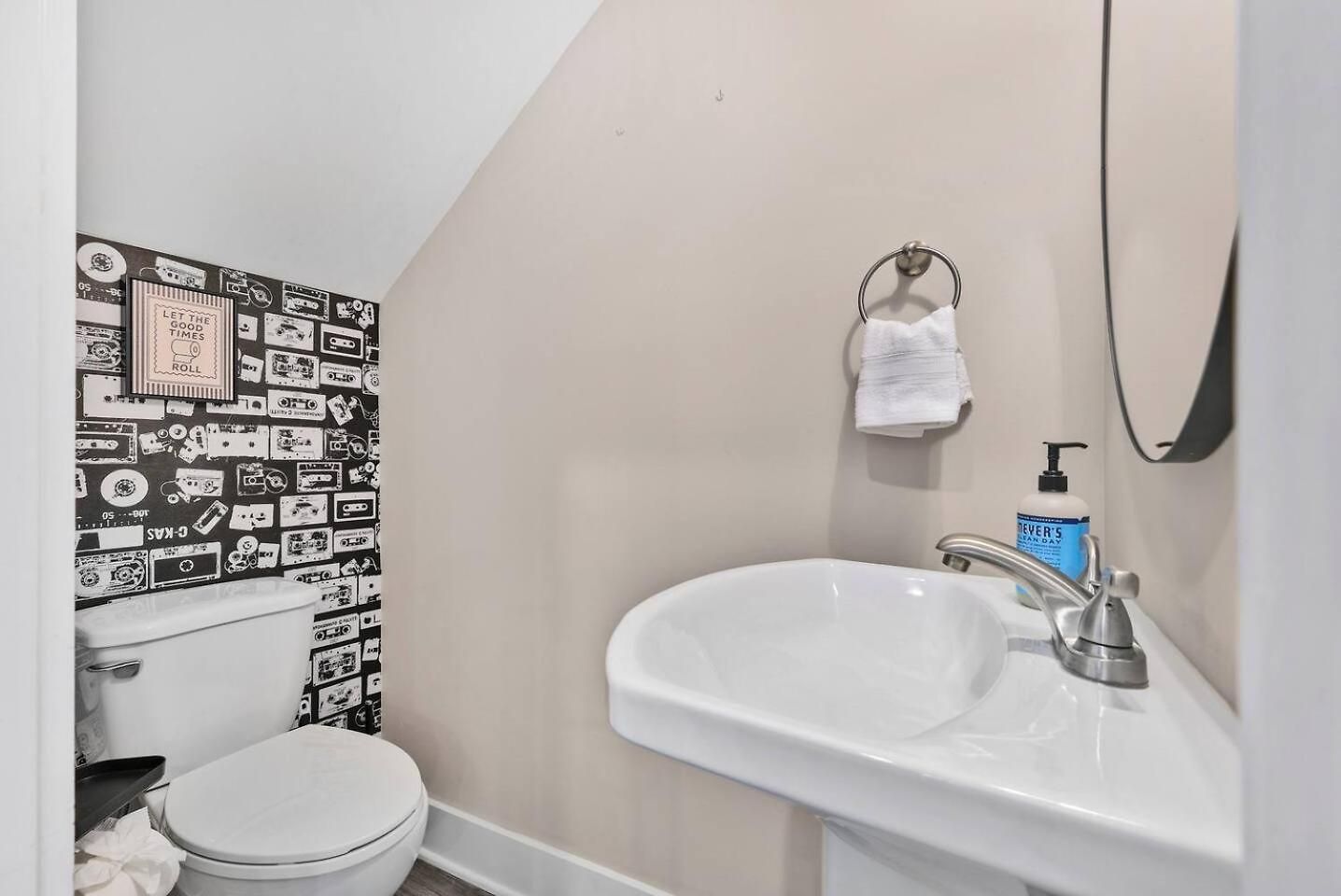 Holiday home 10 Mins To Broadway & Dt King Suites, Sleeps 12 Nashville