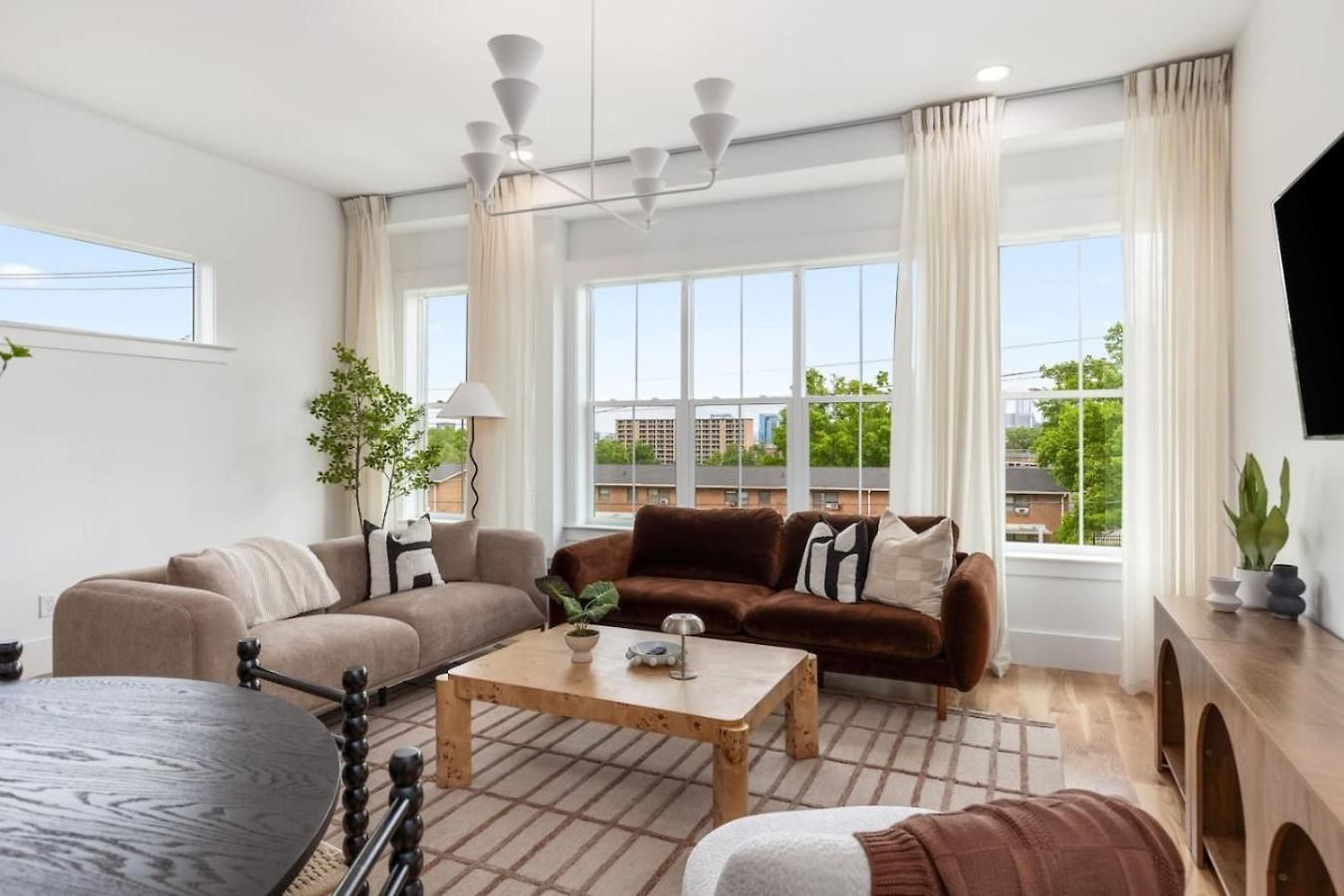 12 South With Rooftop Sauna, Wet Bar, And Two Car Garage Holiday home