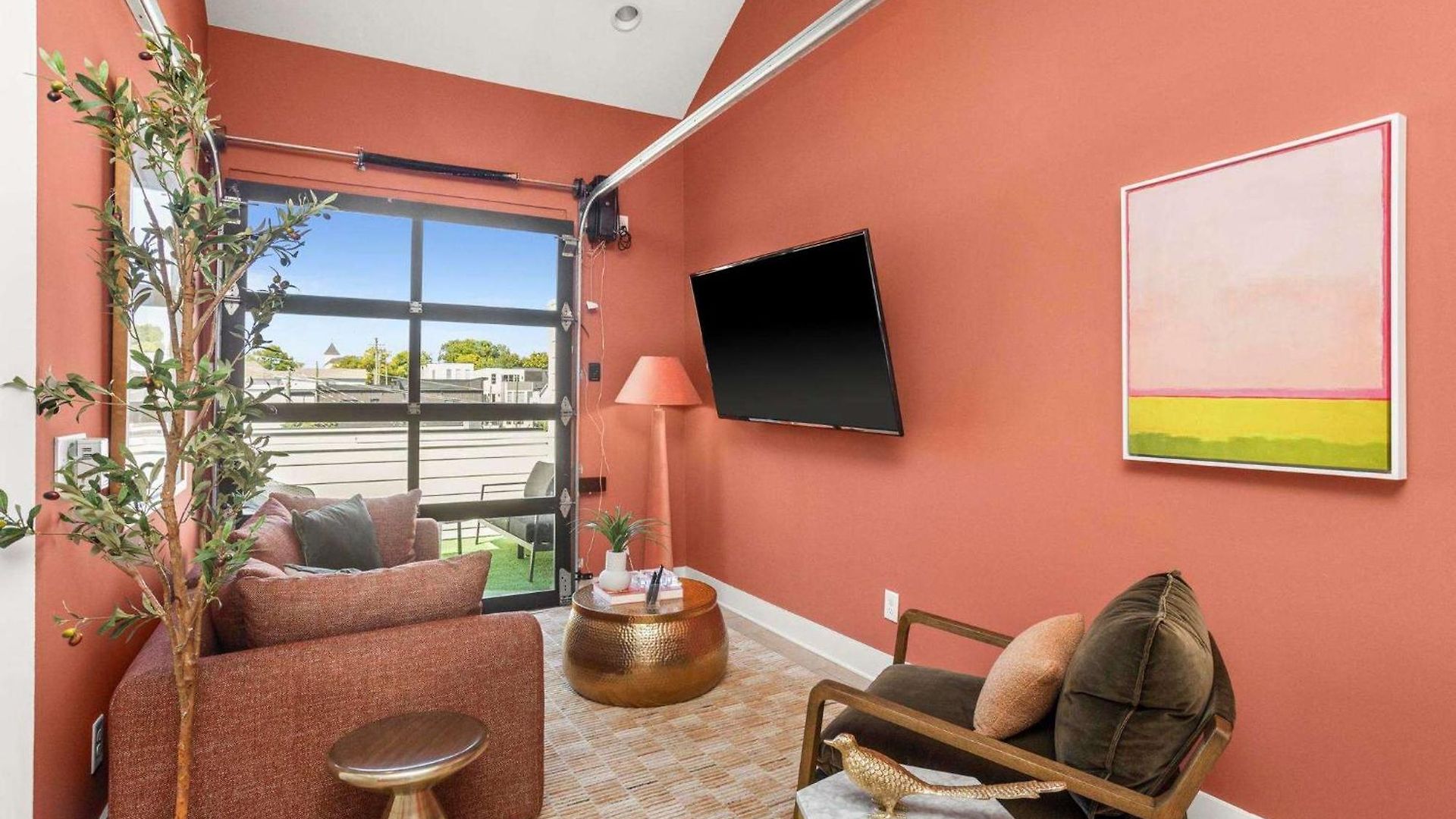Holiday home 2 Units Sleeps 24 Nashville's Location *
