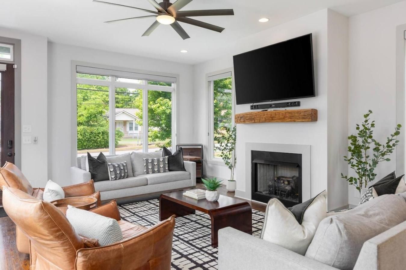 House With Rooftop Patio, Next To A Park, 3 Miles To Downtown * Nashville