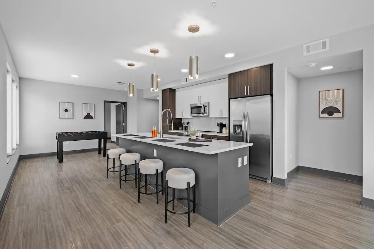 Holiday home Luxe 2br W Views Near Broadway & Music Row