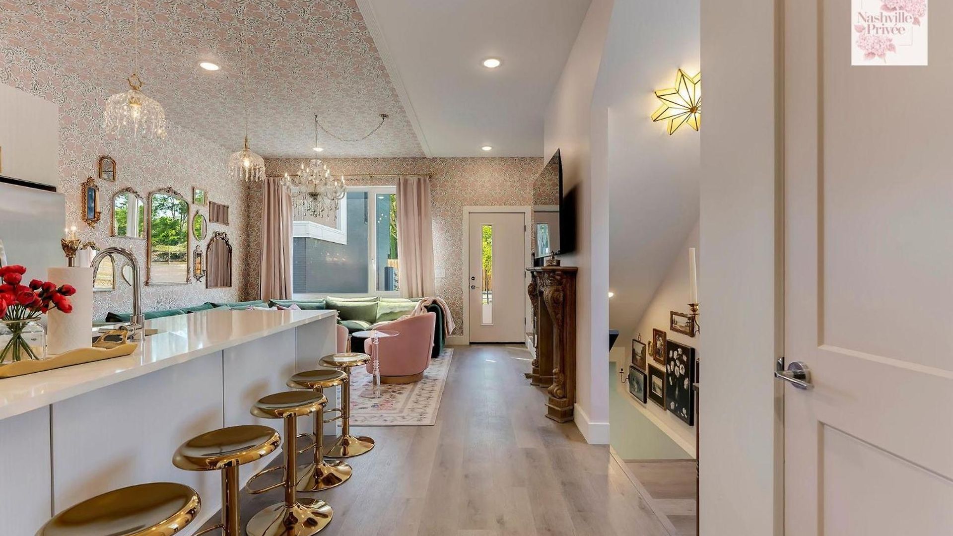 Privee Holiday home *