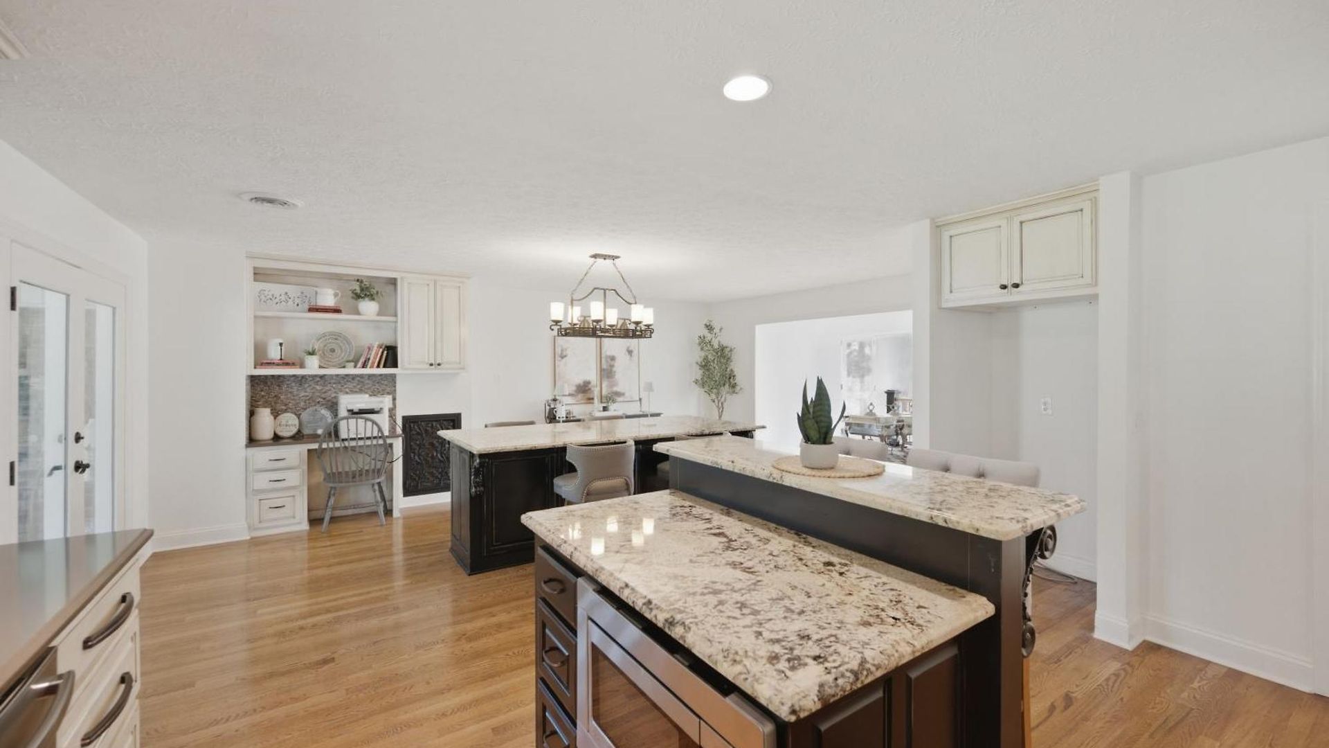 Unwind By The Fireplace In North Holiday home Nashville