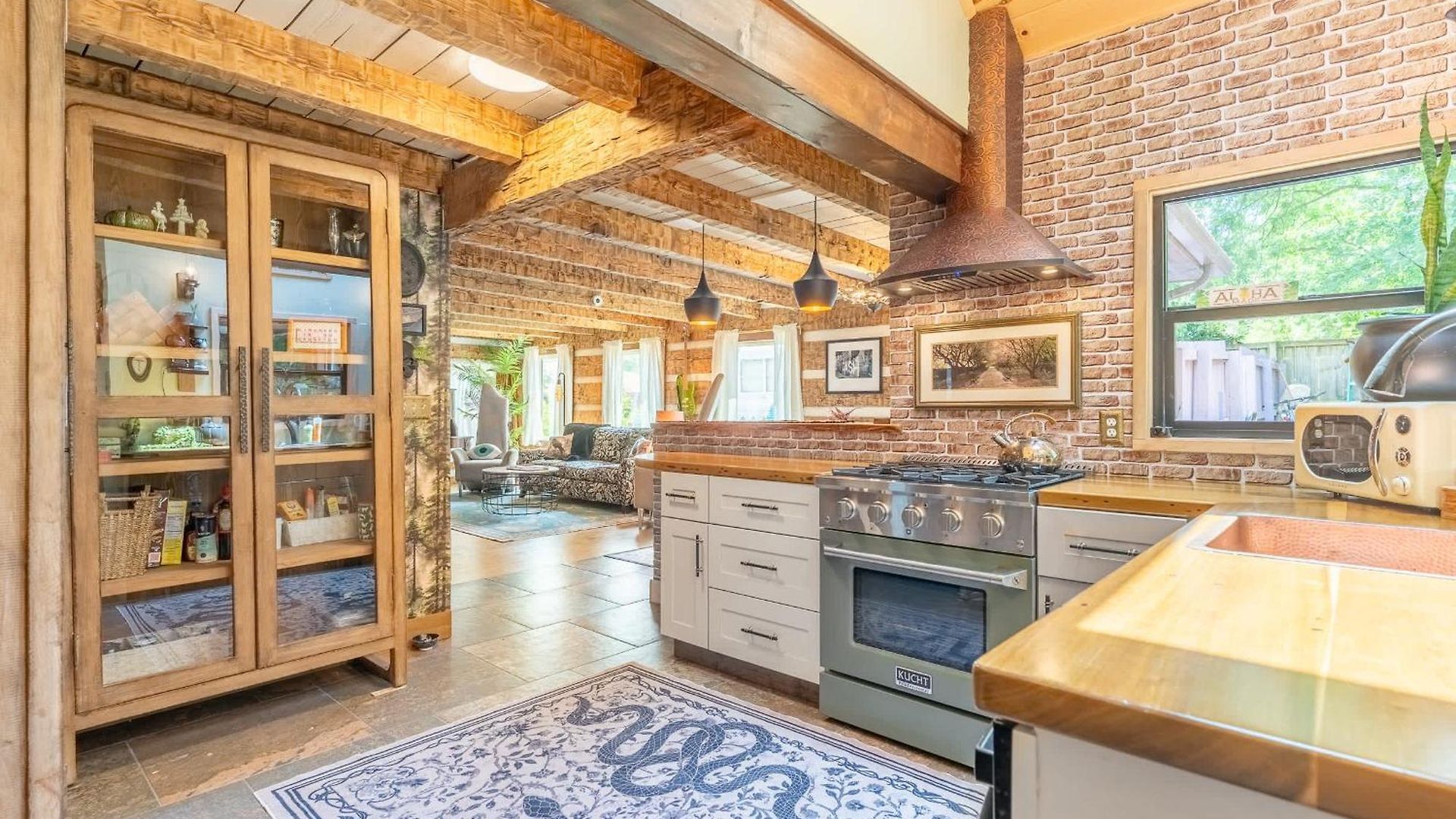 Holiday home The Magic Cottage- Artsy Escape With Hot Tub & Charm