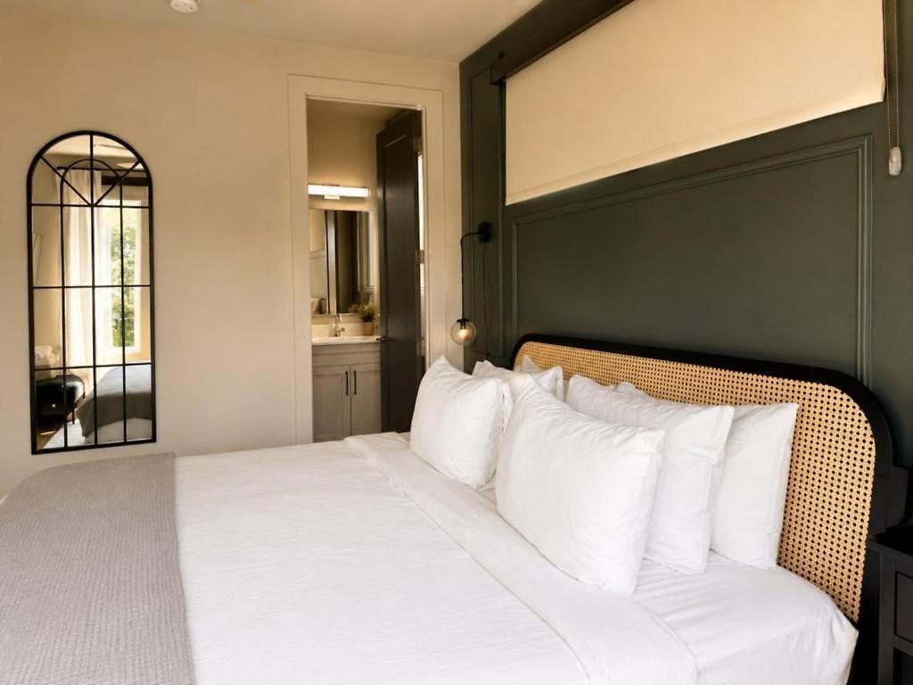 Pool, Gym & Sauna | Fully Gated & Pet-friendly Holiday home Nashville