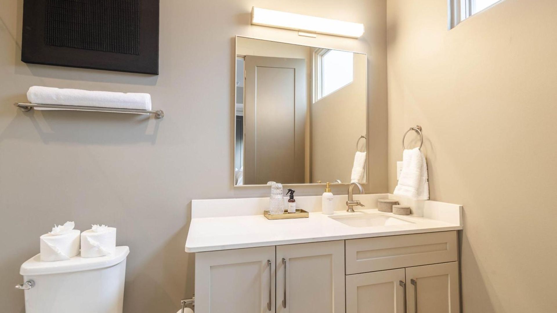 The Amenities | Heated Pool | 7 Mins-broadway Nashville