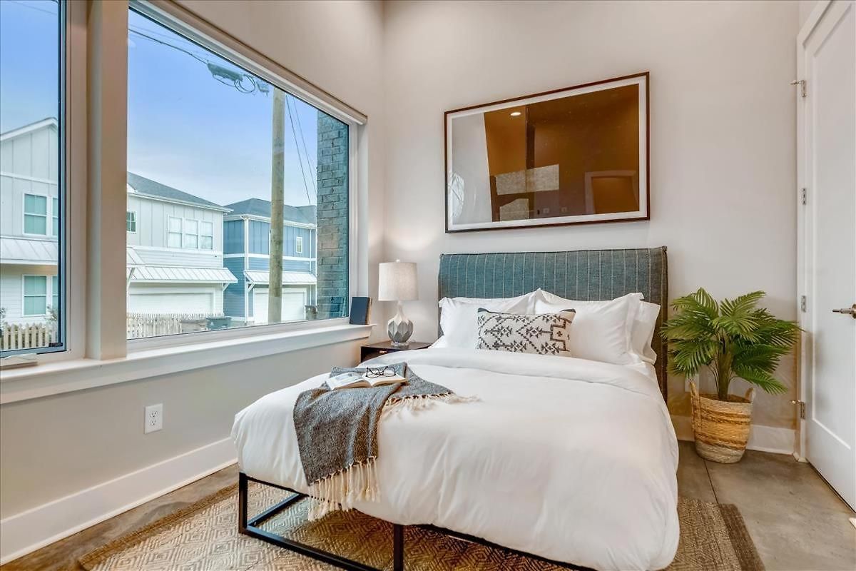 Holiday home 3 Townhomes Hot Tub & Rooftop Decks *