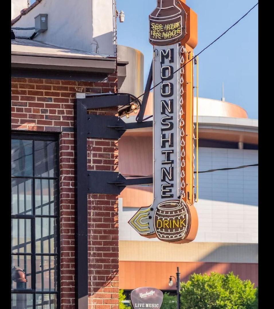 Old School Cool 3br Minutes To Downtown Nashville
