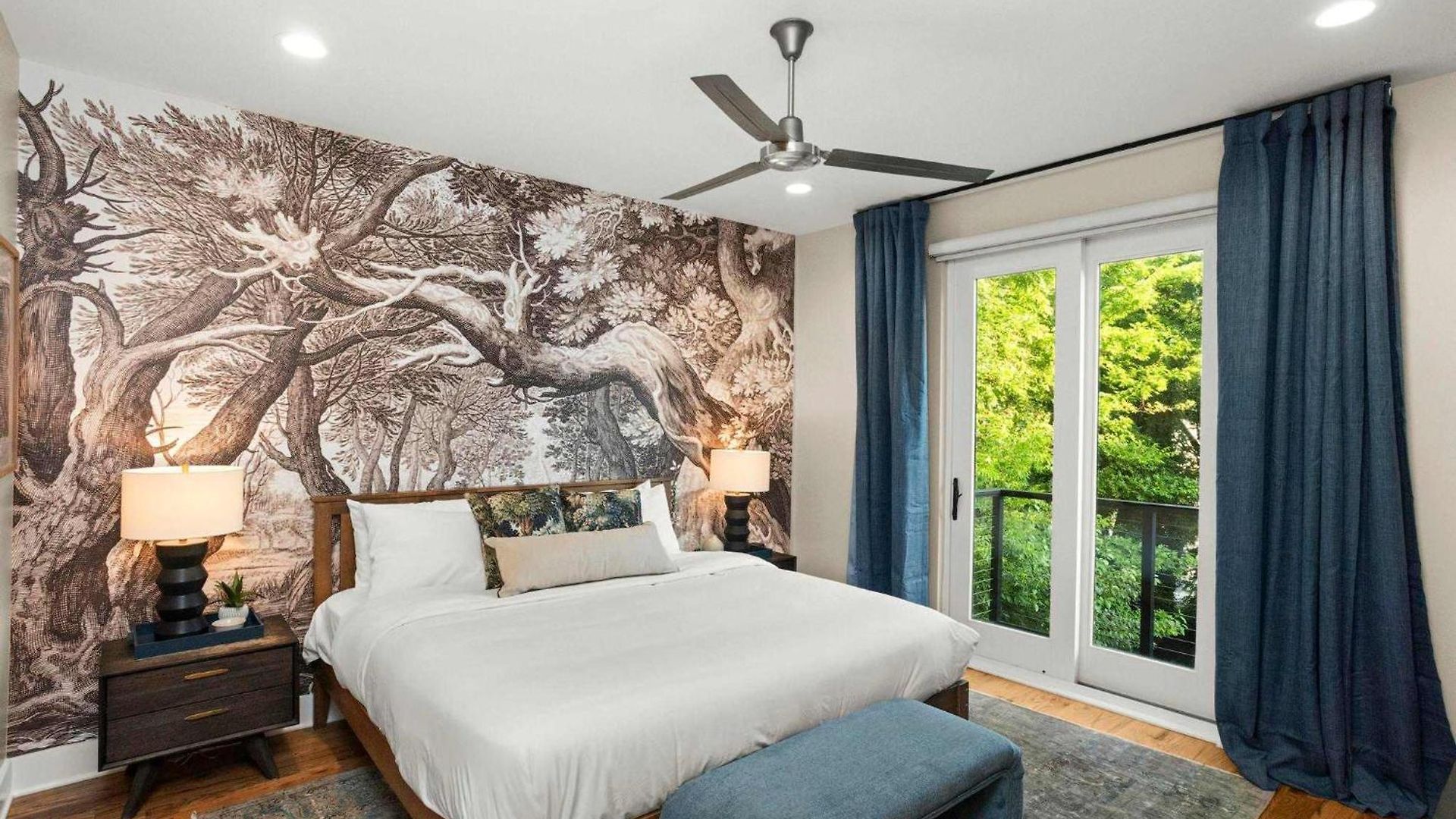 Holiday home 2 Units Sleeps 24 Nashville's Location Nashville