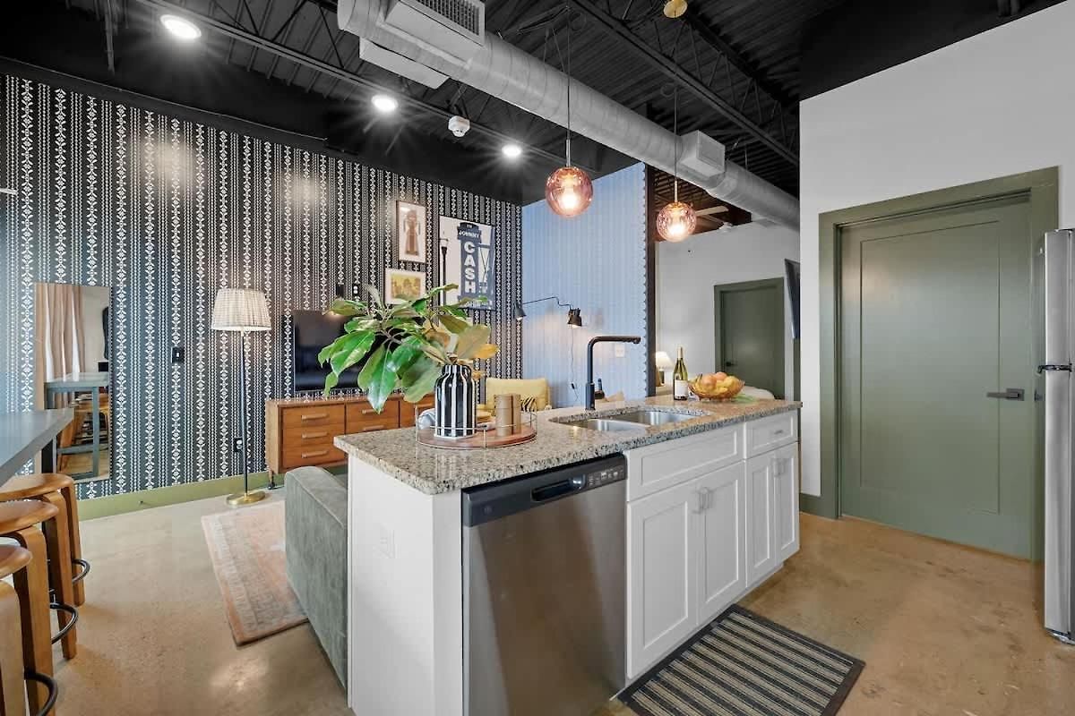 Elegant 1br Near Airport & Downtown Holiday home