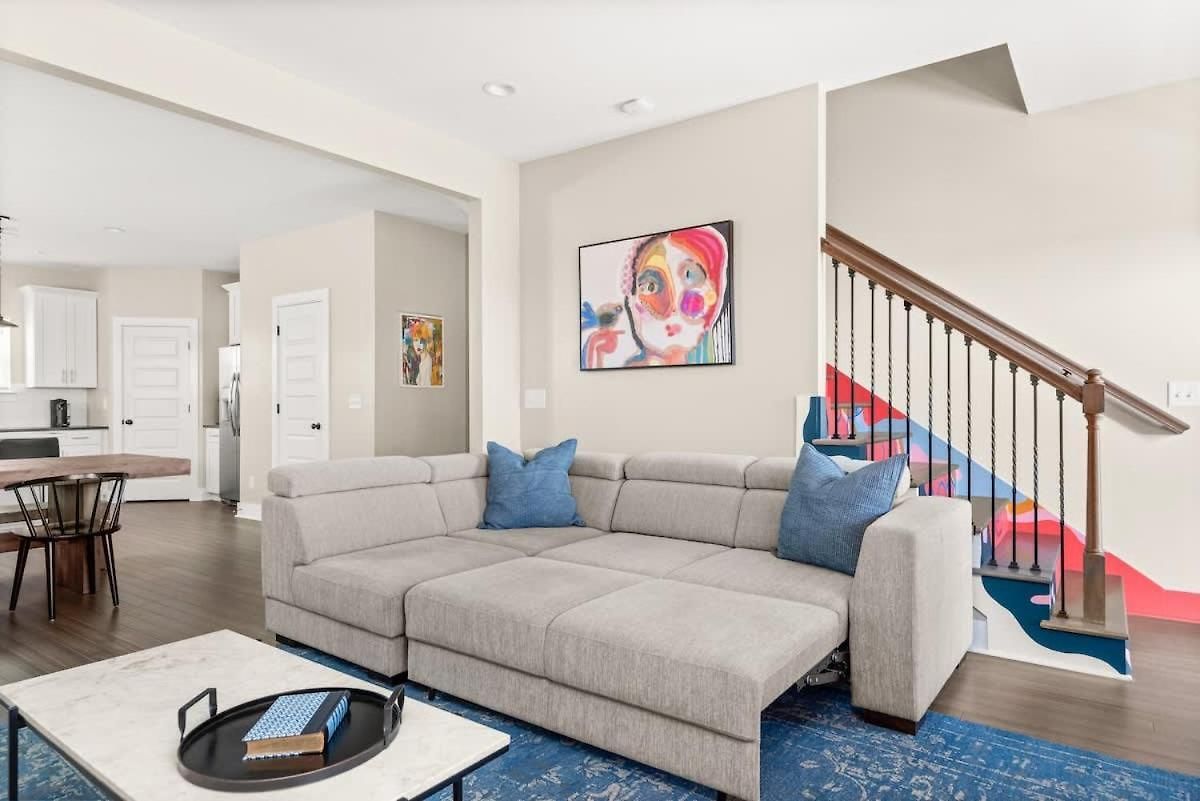 Luxury Townhome Rooftop Deck Near Broadway *