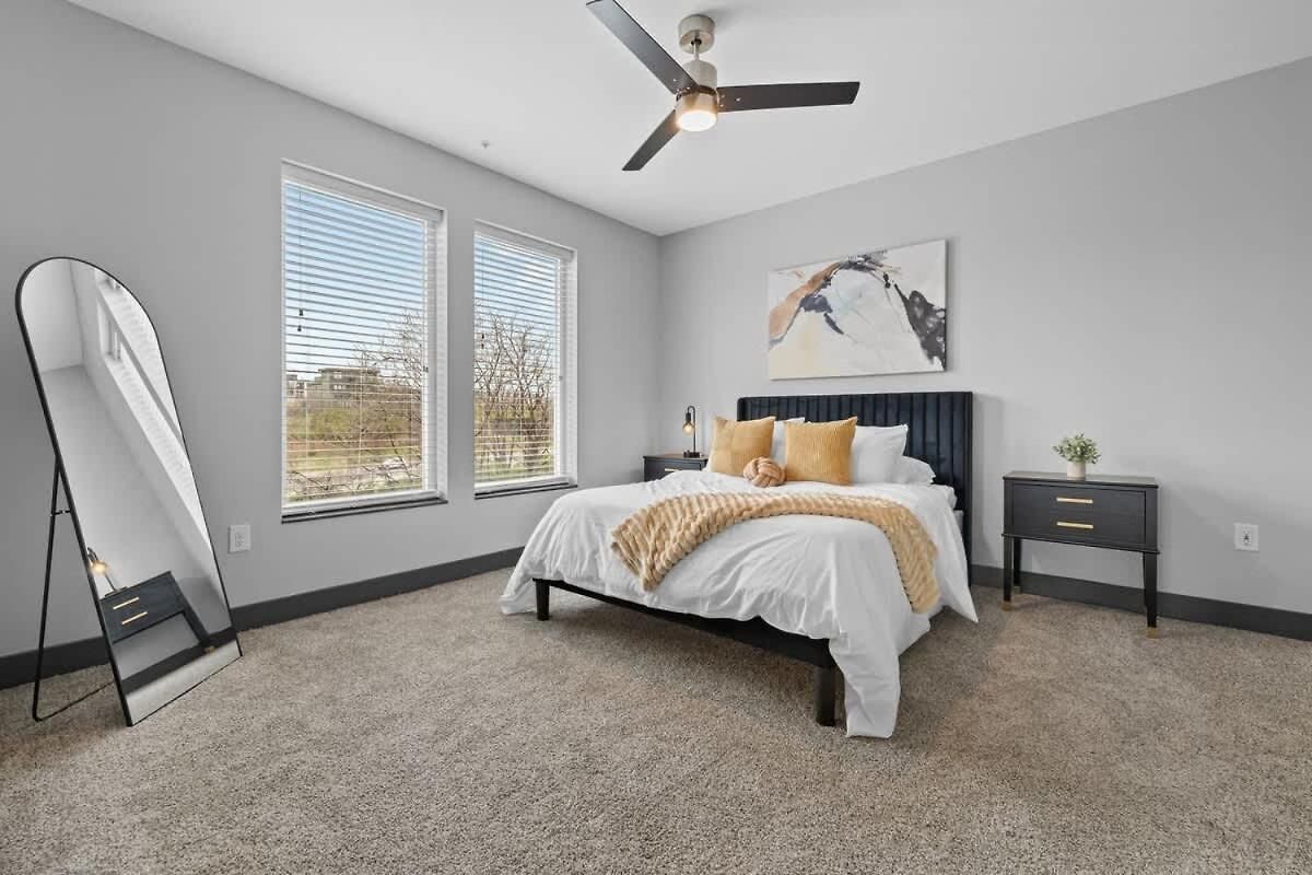 Luxe 2br W Views Near Broadway & Music Row *