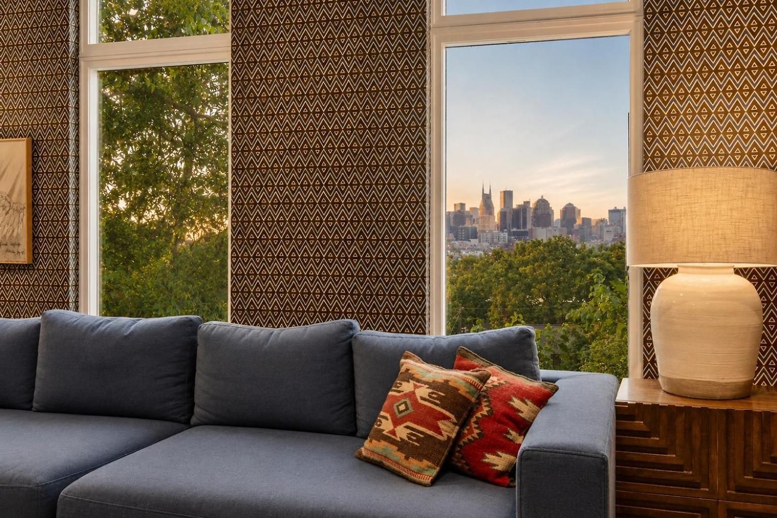 Holiday home The Songwriter's Mansion Rooftop & Skyline Views *