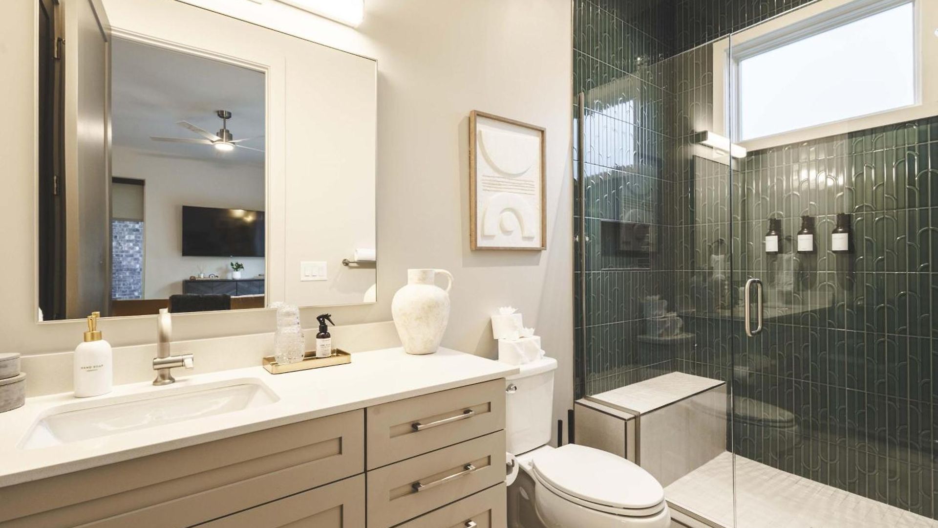 Holiday home Pool, Gym & Sauna | Fully Gated & Pet-friendly Nashville
