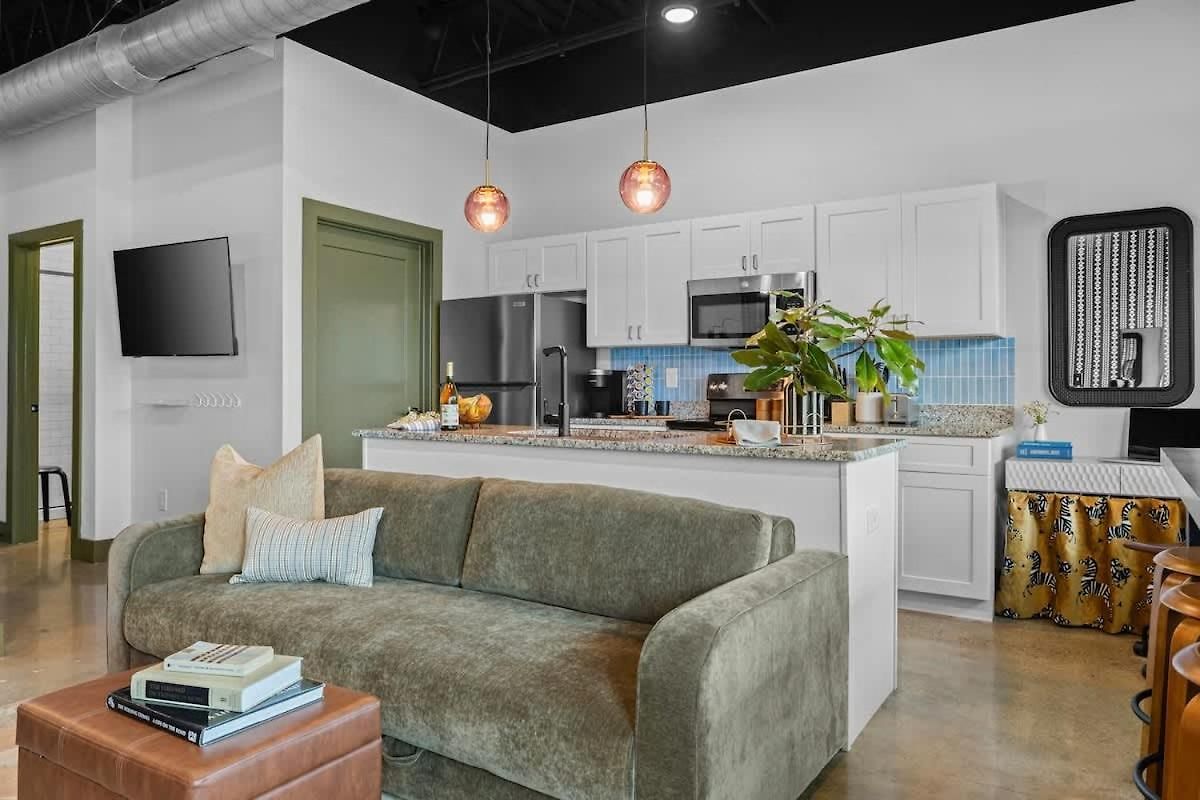 Elegant 1br Near Airport & Downtown *