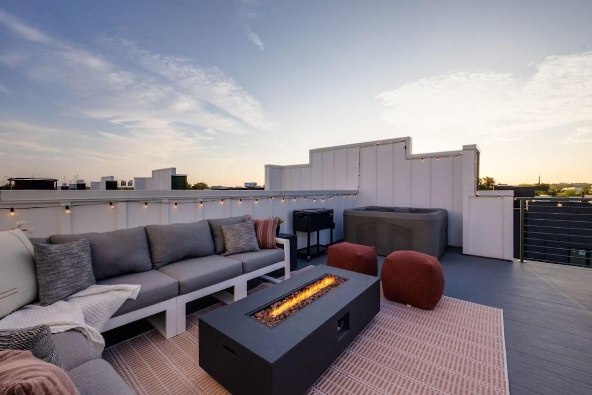 Holiday home Wildflower - Rooftop Hot Tub - Game Nashville