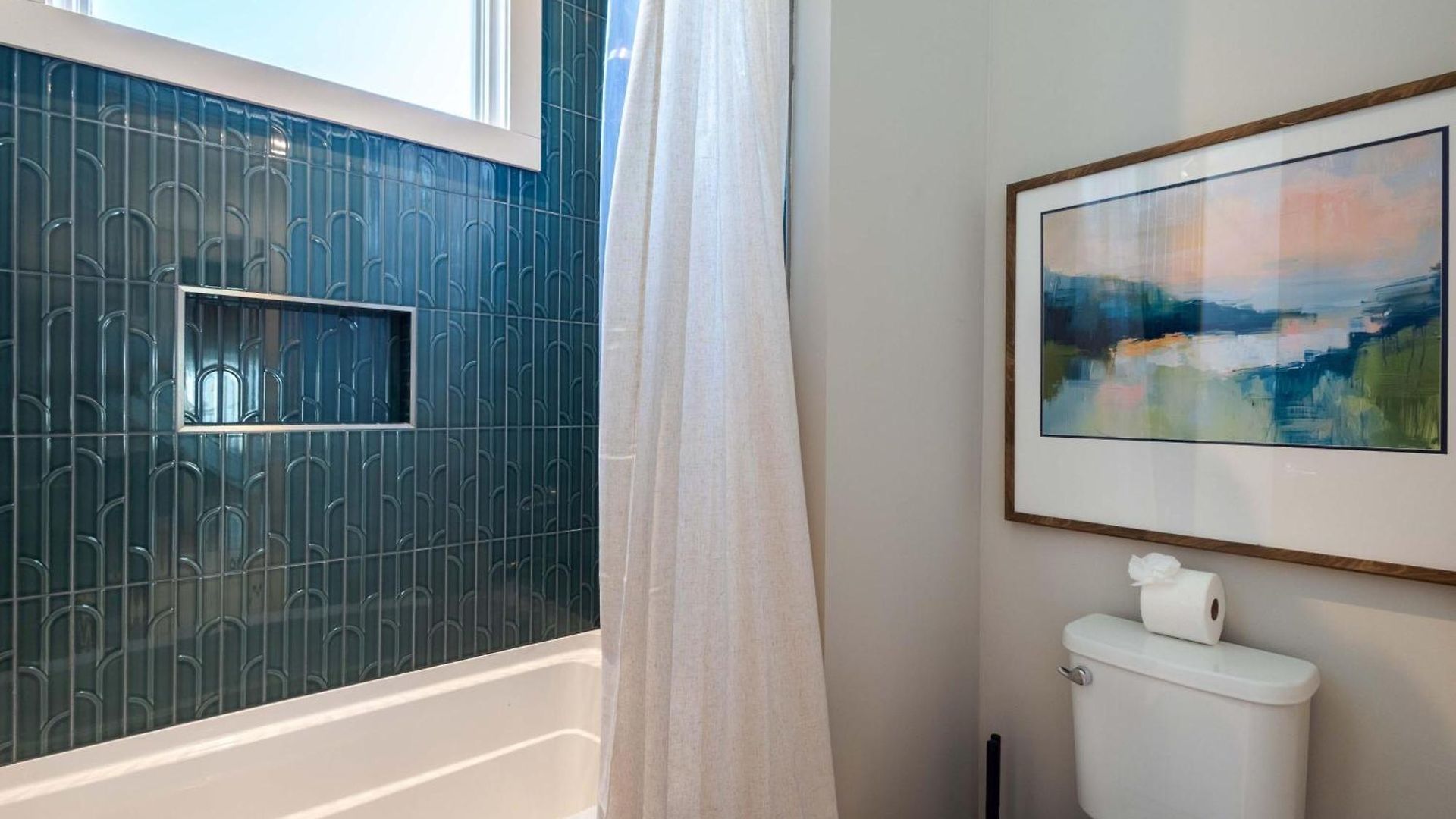 The Amenities | Heated Pool | 7 Mins-broadway Nashville