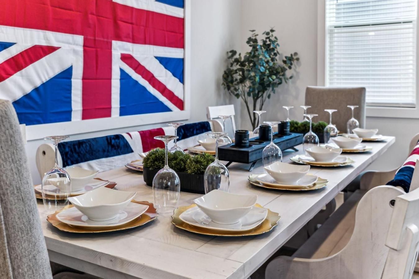 Downtown Hangout With Hot Tub Holiday home *