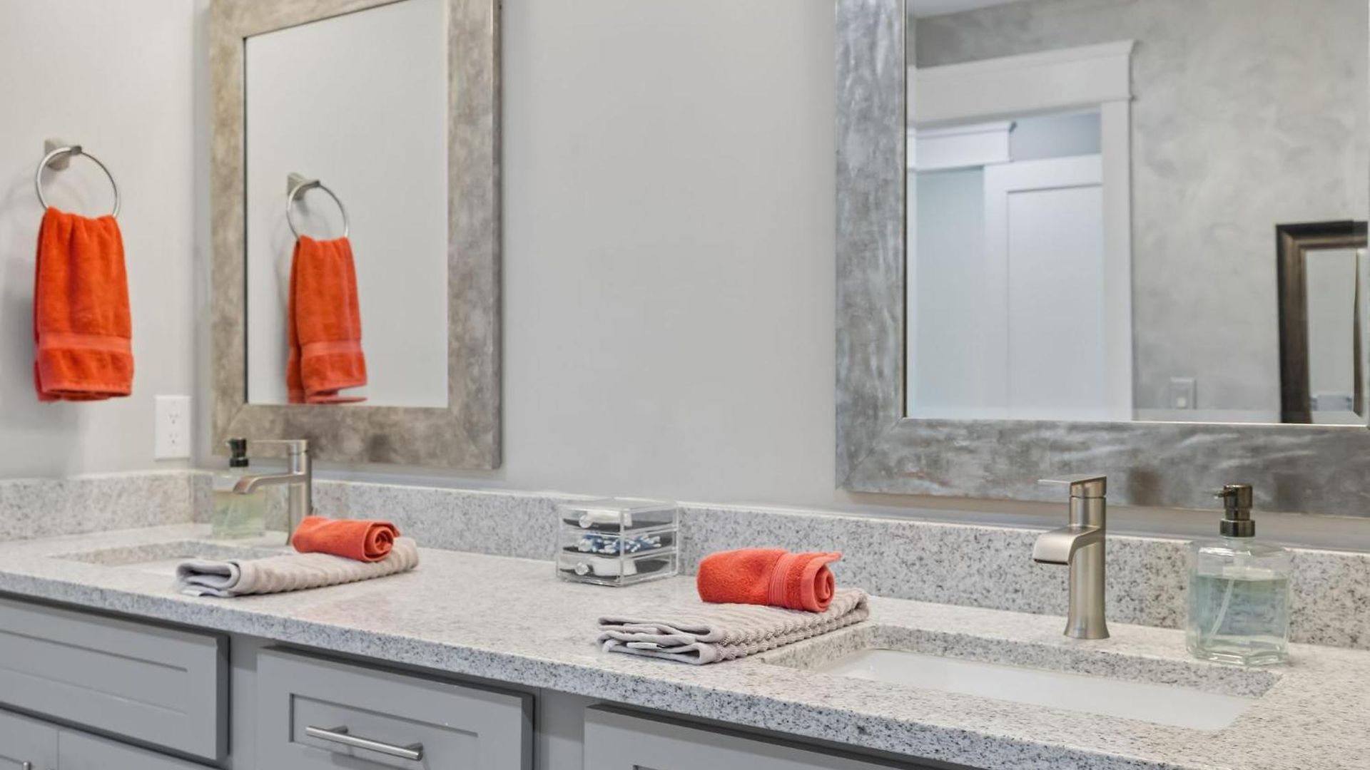 Holiday home In Style Spacious Nash Near Broadway
